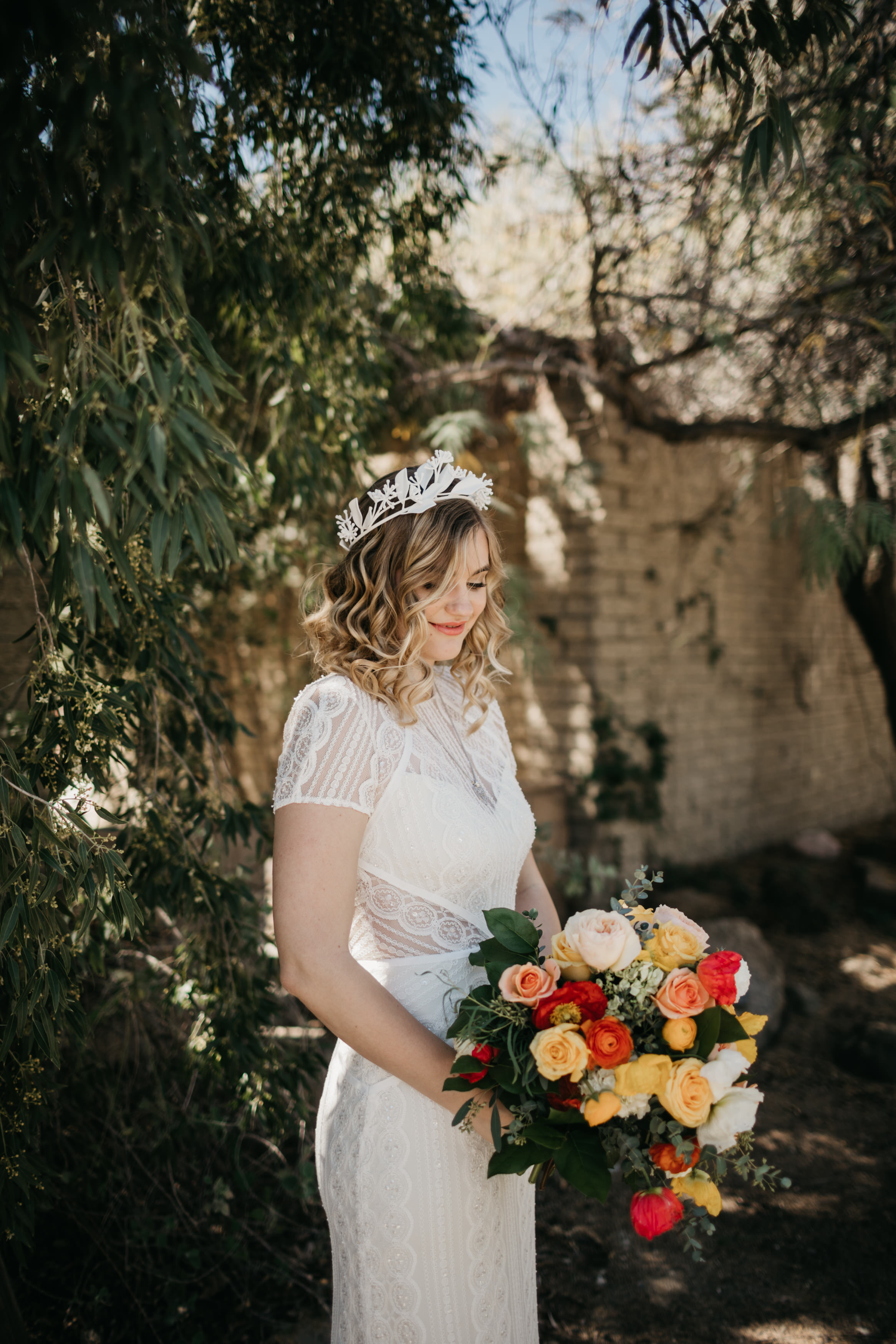 living desert Palm Springs bride with flowers