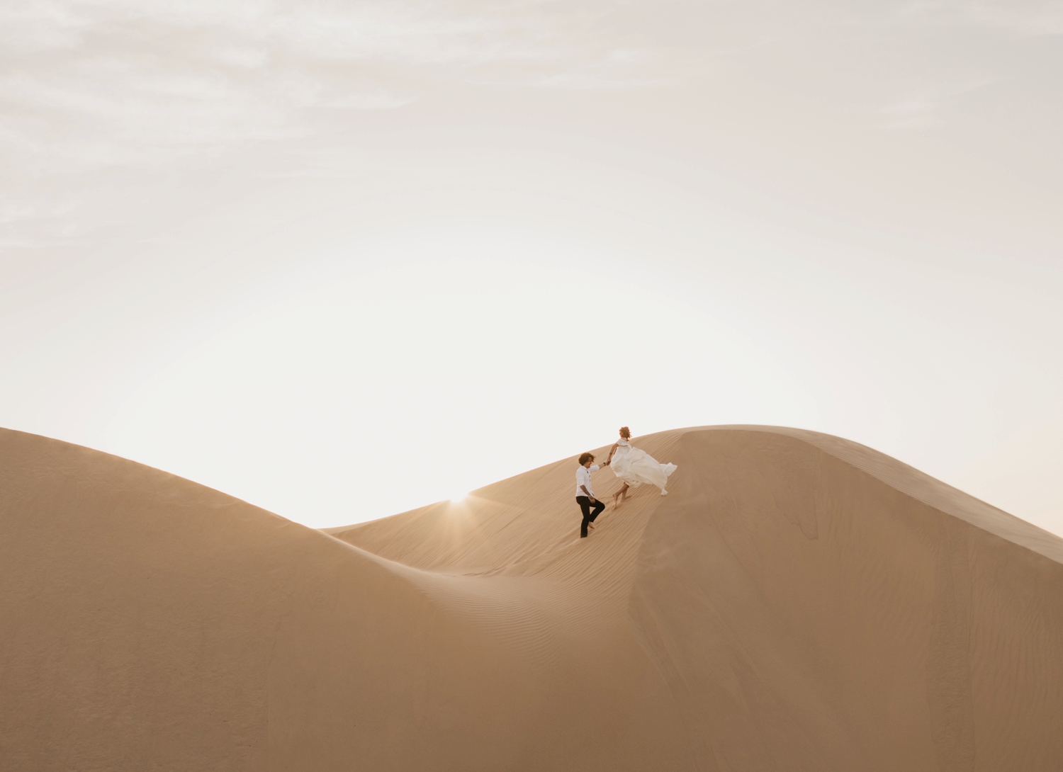 elopement in sand dunes 