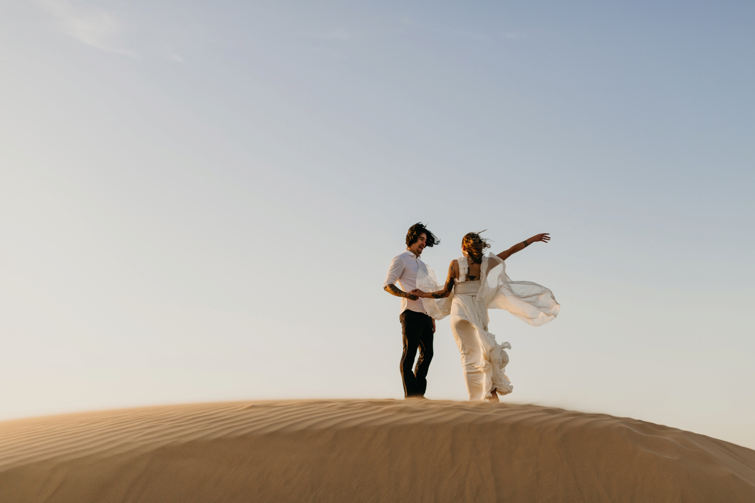 couple eloping in Morocco 