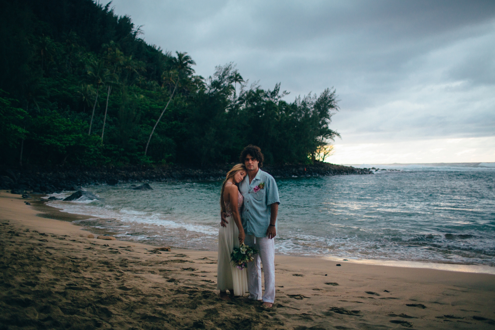 Hawaii Elopement Guide— Kauai and Maui